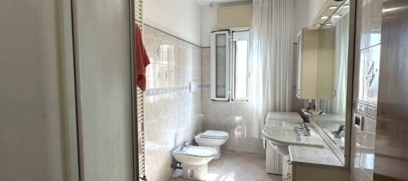 6 rooms Apartment in Chioggia, Italy No. 86287 3