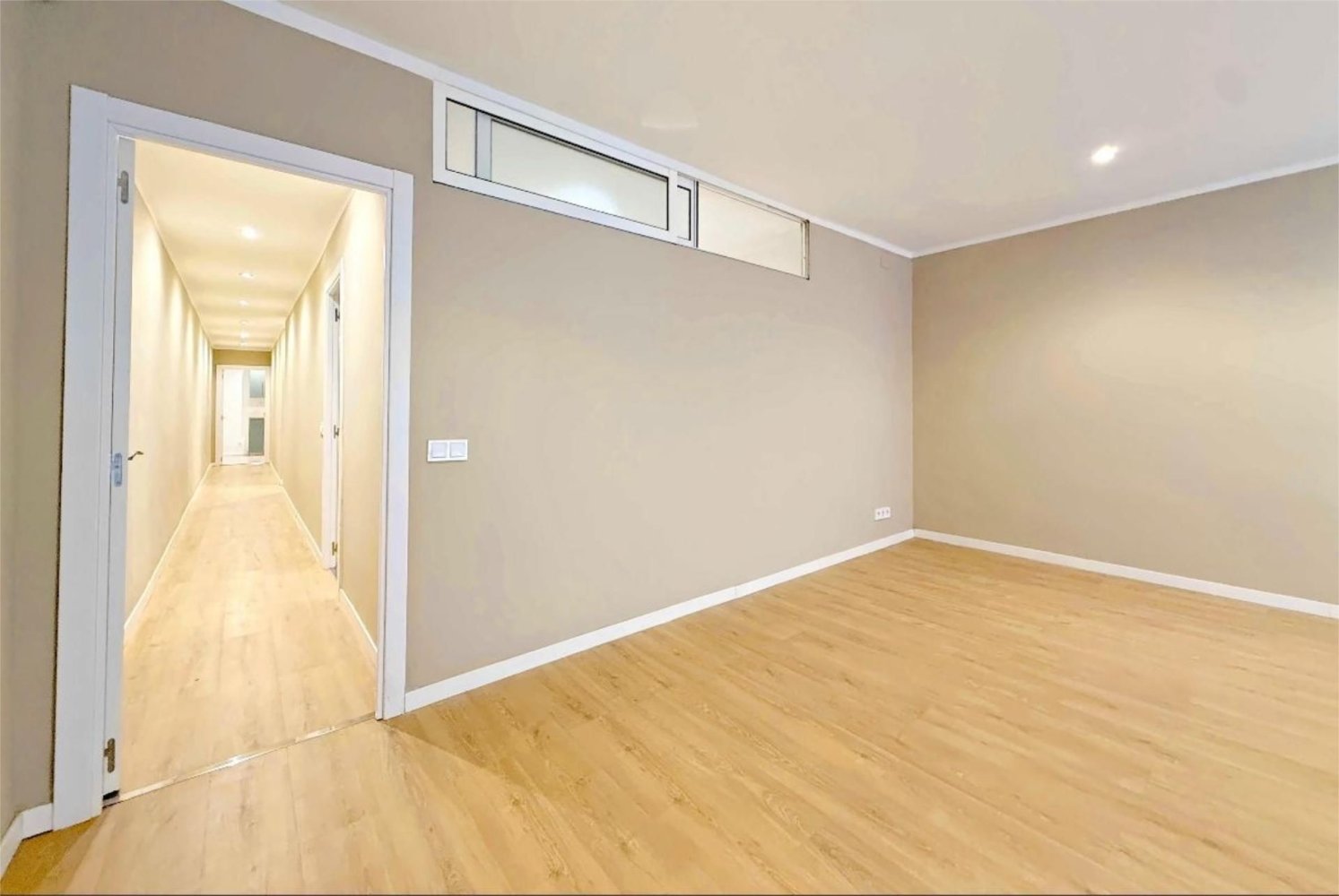 3 Schlafzimmer Wohnung in Horta-Guinardo, Spain, Nr. 189942