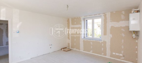 2 bedrooms Apartment in Busto Arsizio, Italy No. 363537 8