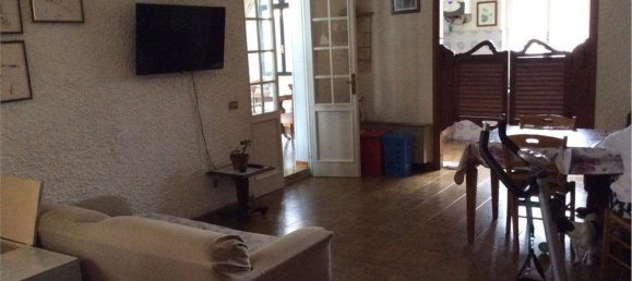 6 rooms Apartment in Torgiano, Italy No. 7953 4