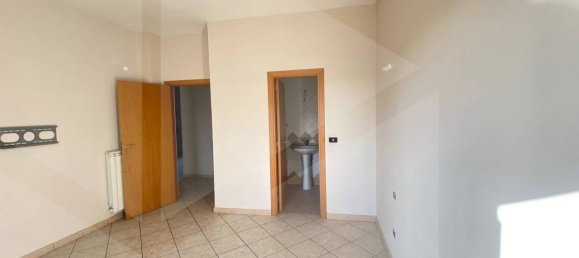 Villa de 10 divisões em Giugliano in Campania, Italy N.º 22631 4