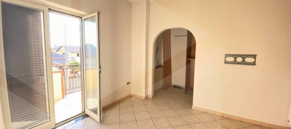 Villa de 10 divisões em Giugliano in Campania, Italy N.º 22631 8