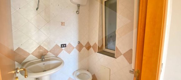 Villa de 10 divisões em Giugliano in Campania, Italy N.º 22631 6