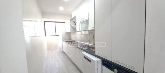 4 bedrooms Apartment in Costa da Caparica, Portugal No. 29488 6