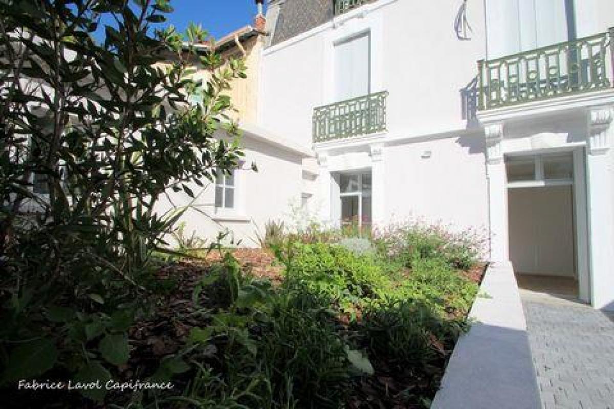 2 bedrooms Condo in Montpellier, France No. 33014