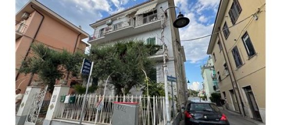 2 bedrooms Apartment in Minturno, Italy No. 275978 2