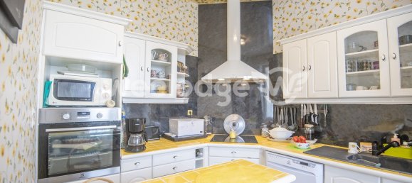 4 bedrooms House in Escautpont, France No. 218109 3