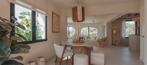 4 bedrooms Villa in Alicante, Spain No. 159891 3