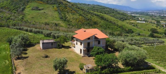 3 Schlafzimmer Haus in Controguerra, Italy, Nr. 266297 4