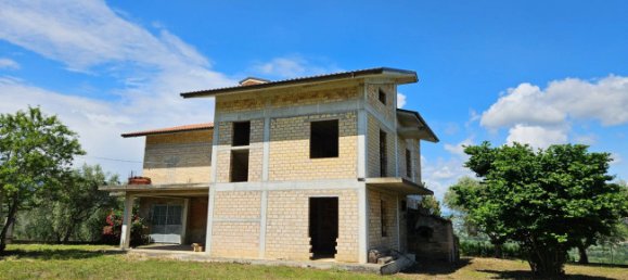 3 Schlafzimmer Haus in Controguerra, Italy, Nr. 266297 17