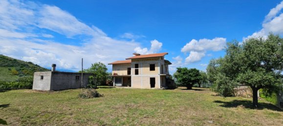 3 Schlafzimmer Haus in Controguerra, Italy, Nr. 266297 18