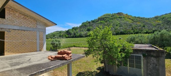 3 Schlafzimmer Haus in Controguerra, Italy, Nr. 266297 40