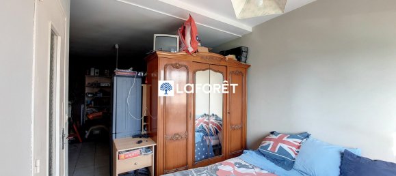 2 bedrooms House in Tergnier, France No. 90443 6