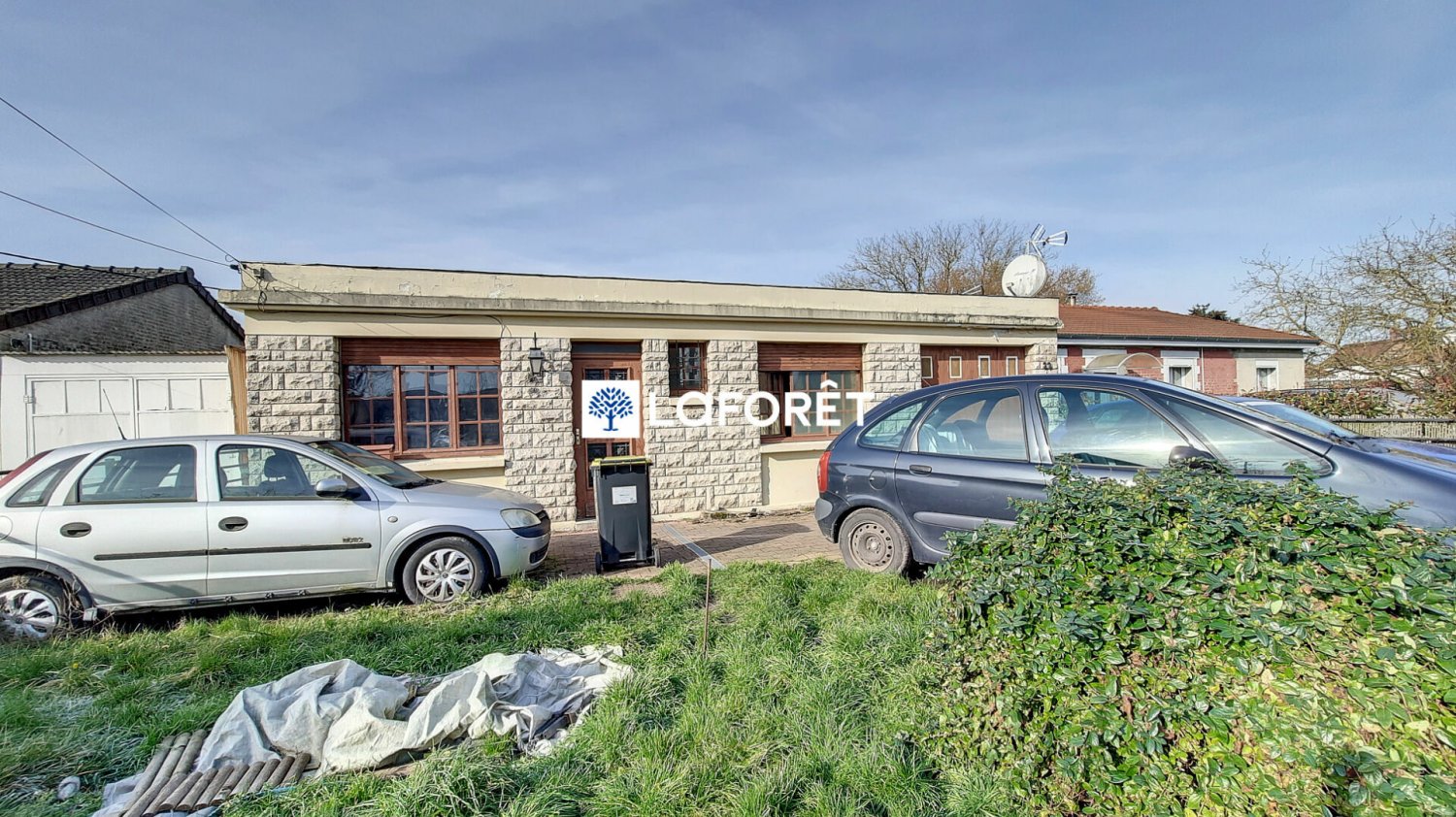 2 bedrooms House in Tergnier, France No. 90443