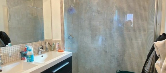 Casa de 6 dormitorios en Donnery, France No. 65230 8