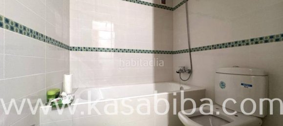 3 bedrooms Apartment in Manises, Spain No. 69880 9