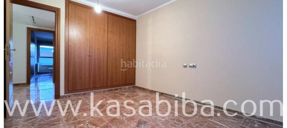 3 bedrooms Apartment in Manises, Spain No. 69880 12