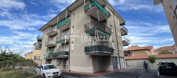 3 rooms Apartment in Loano, Italy No. 84339 2