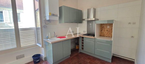 2 chambres Appartement à Bourges, France No. 233962 2