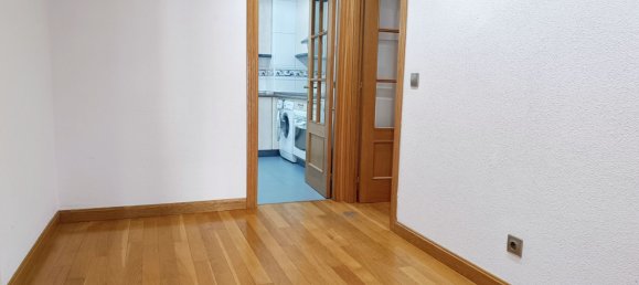 3 bedrooms Apartment in Logrono, Spain No. 153784 5