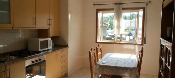 2 bedrooms Condo in Santa Maria da Feira, Portugal No. 1556 3