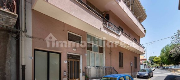 3 bedrooms Apartment in Belpasso, Italy No. 302622 2