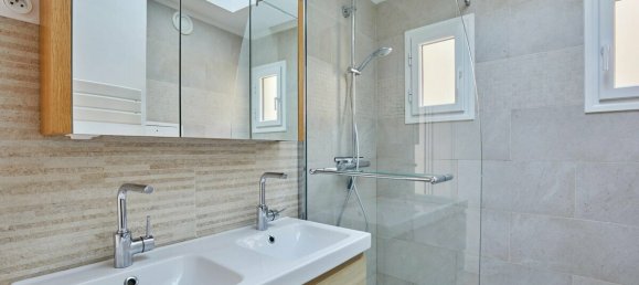 2 bedrooms Castles in Paris, France No. 168993 28