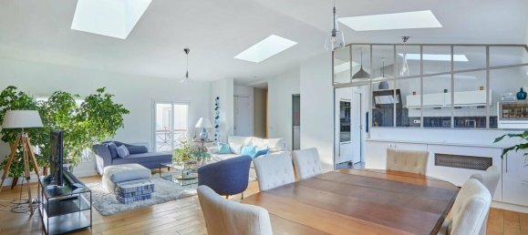 2 bedrooms Castles in Paris, France No. 168993 13