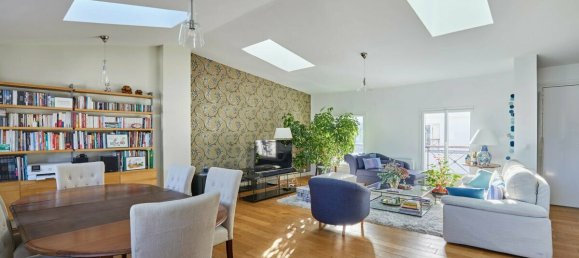 2 bedrooms Castles in Paris, France No. 168993 9