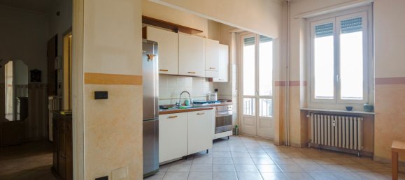 3 bedrooms Apartment in Turin, Italy No. 332595 15