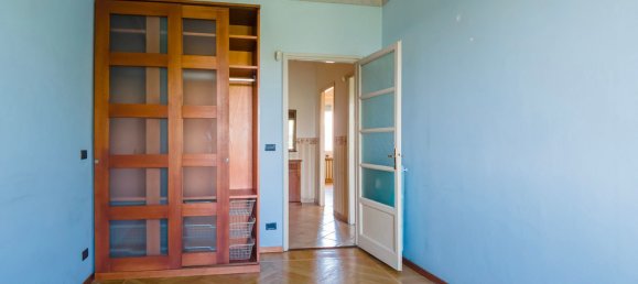 3 bedrooms Apartment in Turin, Italy No. 332595 7