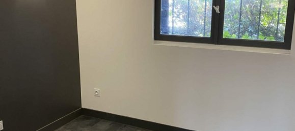 5 bedrooms House in Goussainville, France No. 169651 11