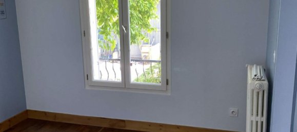 5 bedrooms House in Goussainville, France No. 169651 7