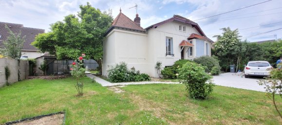 5 bedrooms House in Goussainville, France No. 169651 16