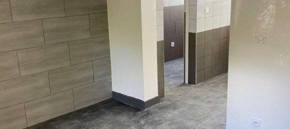 5 bedrooms House in Goussainville, France No. 169651 12