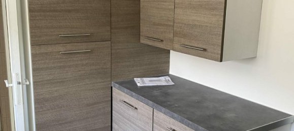 5 bedrooms House in Goussainville, France No. 169651 9