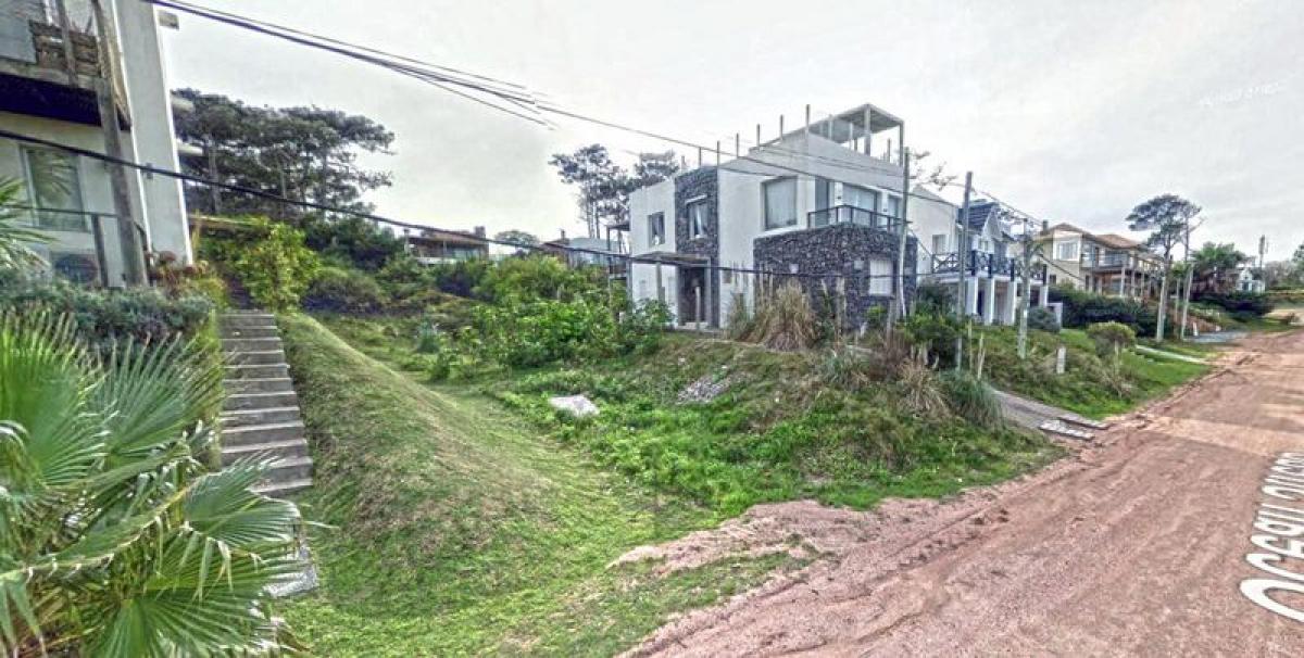  Land in Maldonado, Uruguay No. 15135