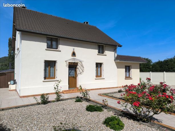 Casa de 4 dormitorios en Eure, France No. 360625