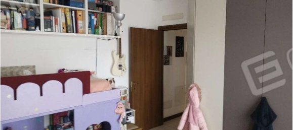 2-salle Appartement à Legnano, Italy No. 295976 4