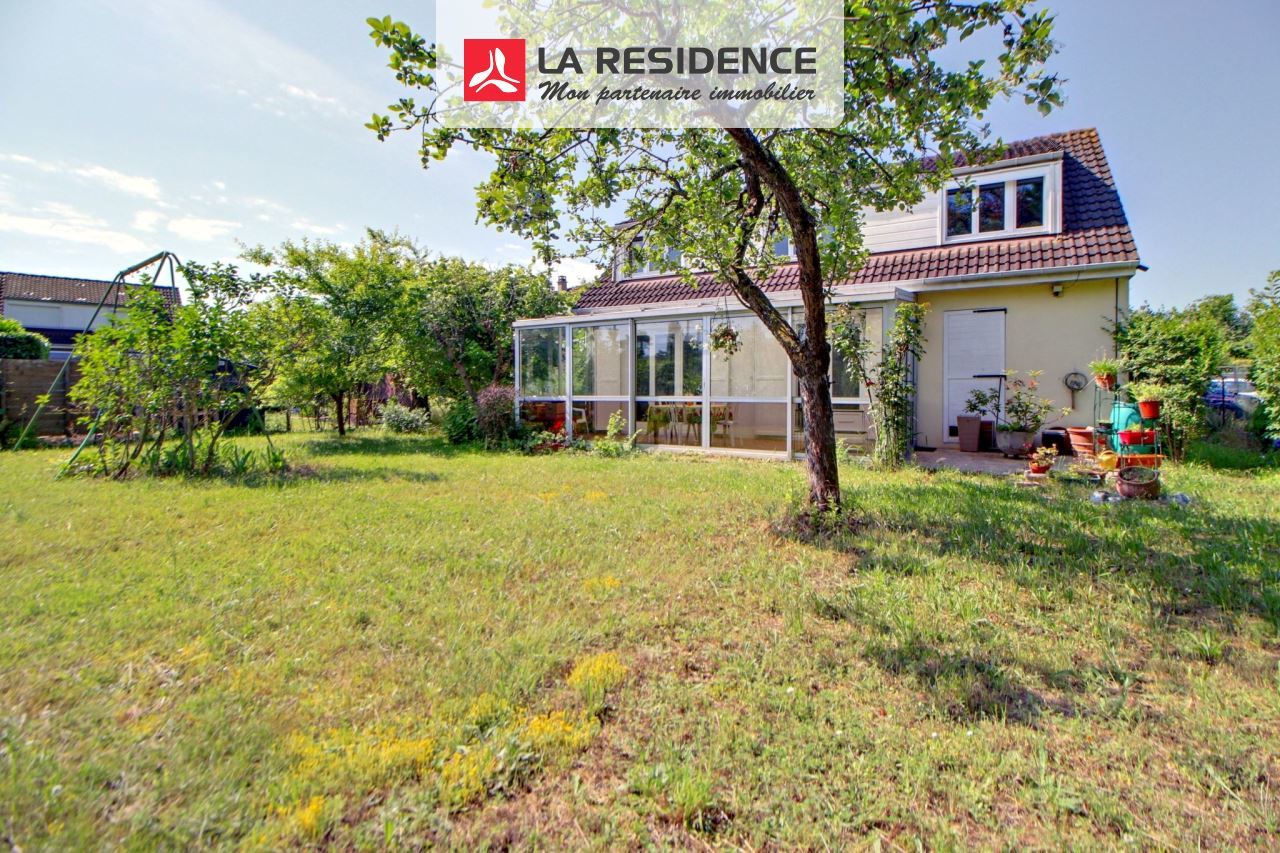 4 bedrooms House in Verneuil-sur-Seine, France No. 182838