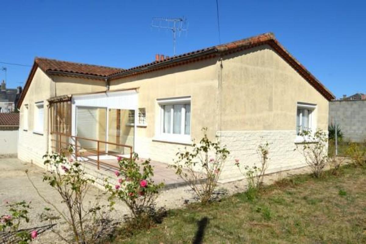 Офис с 3 спальнями в Рюффек, Франция № 21917