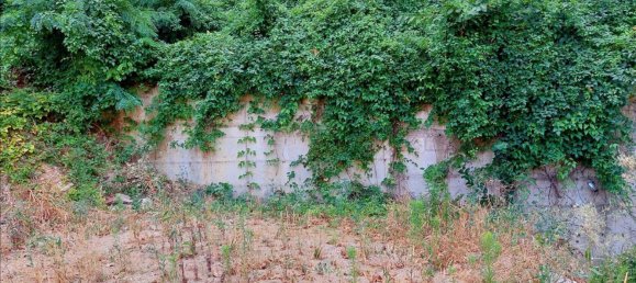 1-salle Terrain à Perugia, Italy No. 49933 17