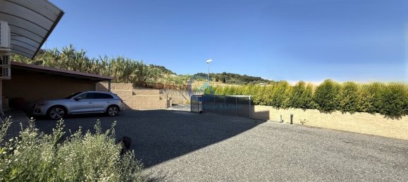 125m² Office in Catanzaro, Italy No. 376796 2