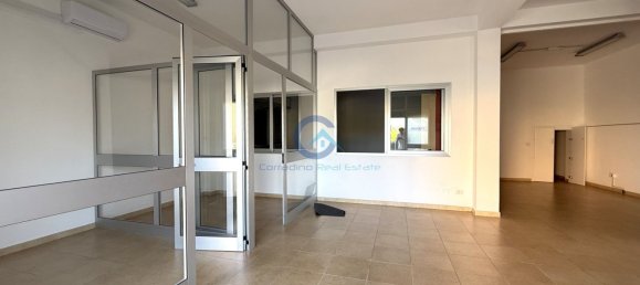 125m² Office in Catanzaro, Italy No. 376796 4