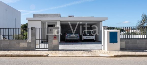 3 Schlafzimmer Villa in Cascais, Portugal, Nr. 170527 20