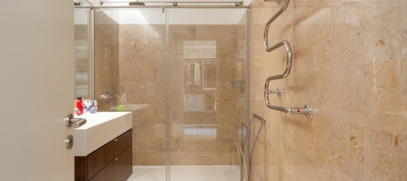 6 chambres Appartement à Lisbon, Portugal No. 102118 30