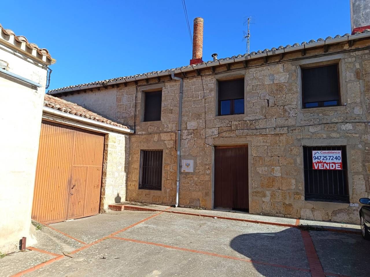 7 bedrooms House in Pedrosa Del Principe, Spain No. 105621