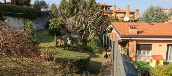 Дом с 12 комнатами в Суэлло, Италия № 177491 26