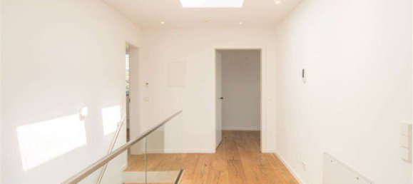 5 Schlafzimmer Villa in Frankfurt am Main, Germany, Nr. 273597 8