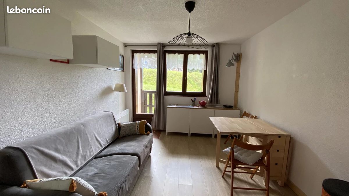 Studio à Ain, France No. 342691